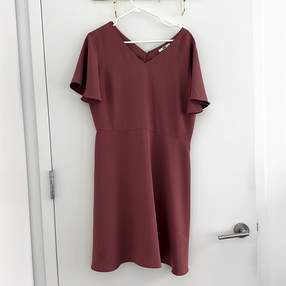 Uniqlo, above the knee, back zip-up dress in Dusty Rose!